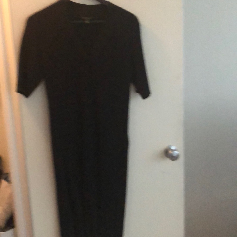 Ann Taylor merino wool v neck dress short sleeve
